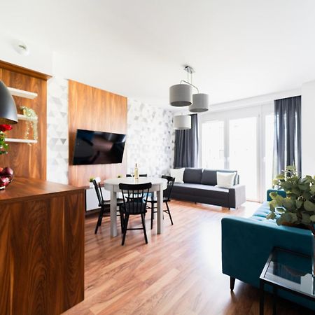 Big Apart - Atal Towers - 3 Rooms - Private Parking Place Wroclaw Ngoại thất bức ảnh