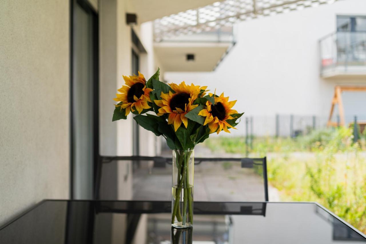 Big Apart - Atal Towers - 3 Rooms - Private Parking Place Wroclaw Ngoại thất bức ảnh